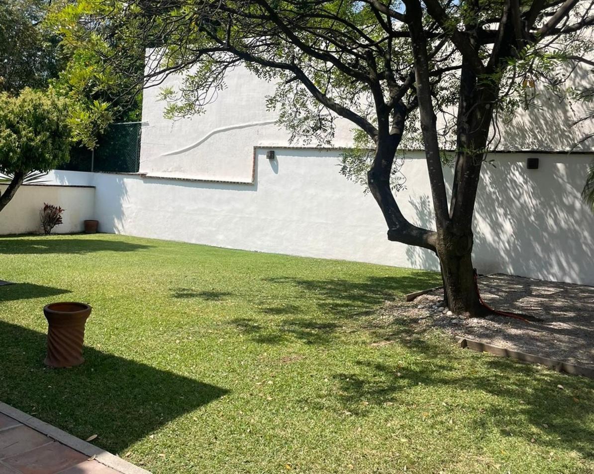Las Iguanas Cuernavaca Exterior photo
